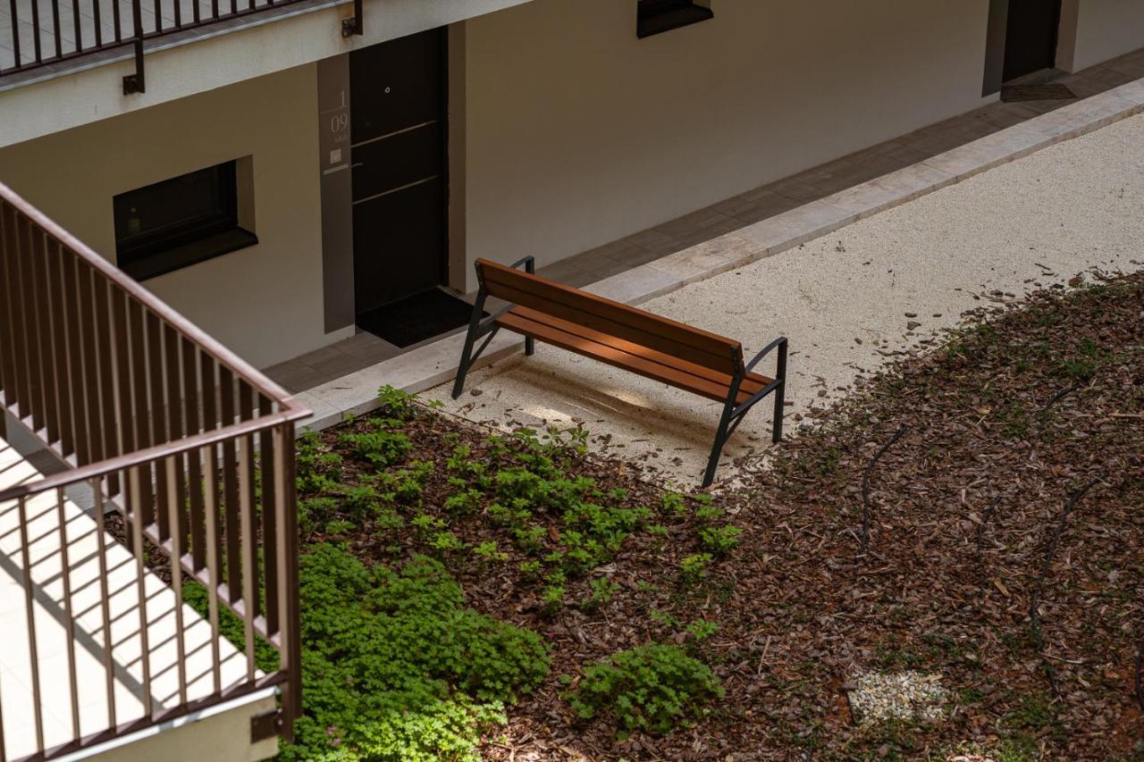 Modern & Newly Built Apartment With Private Garage Budapesta Exterior foto