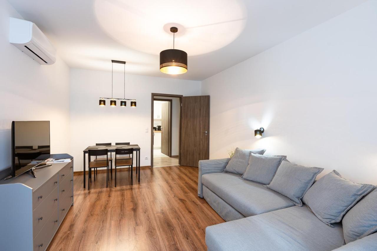 Modern & Newly Built Apartment With Private Garage Budapesta Exterior foto